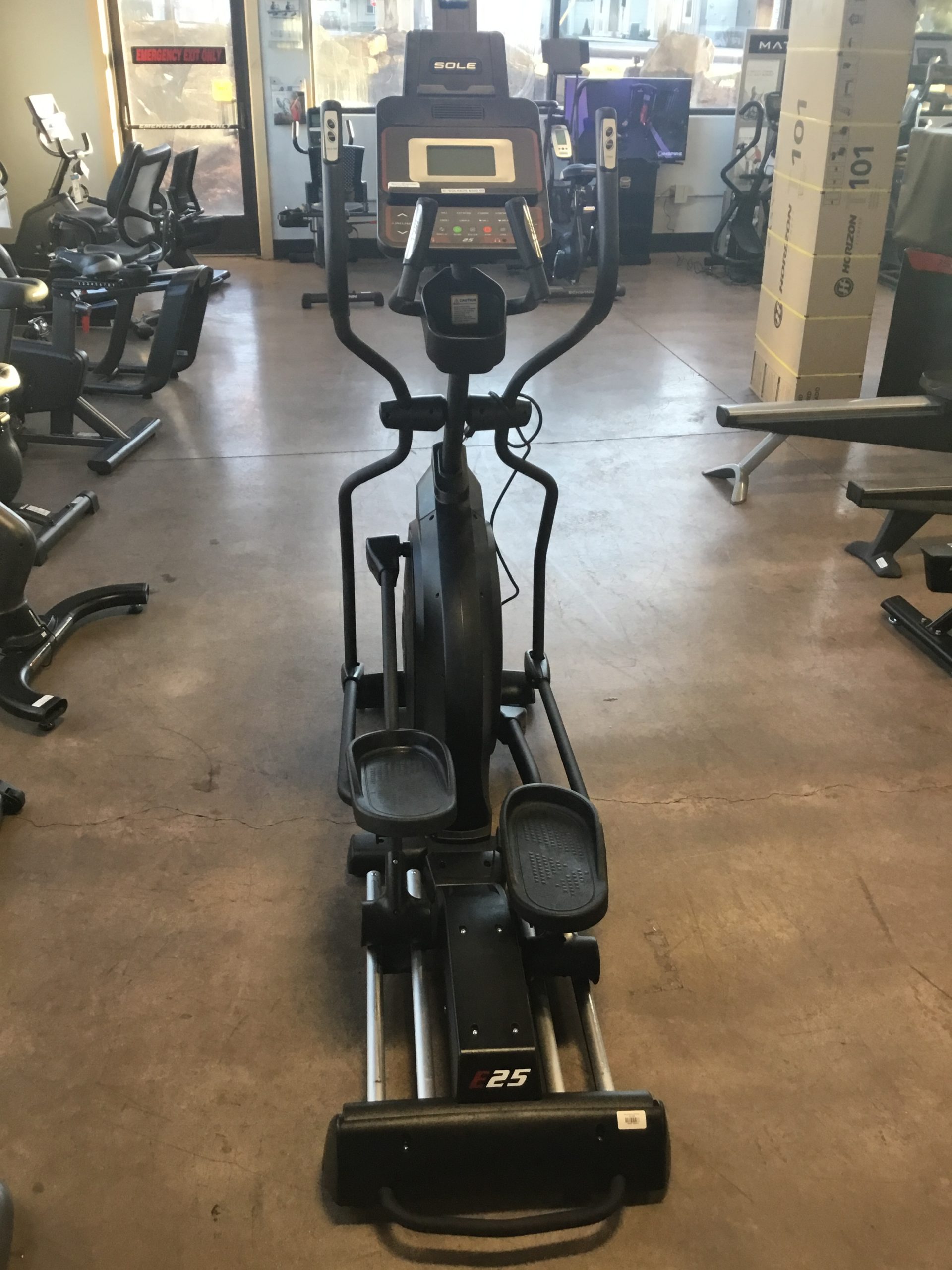 Sole e25 elliptical top power cord location